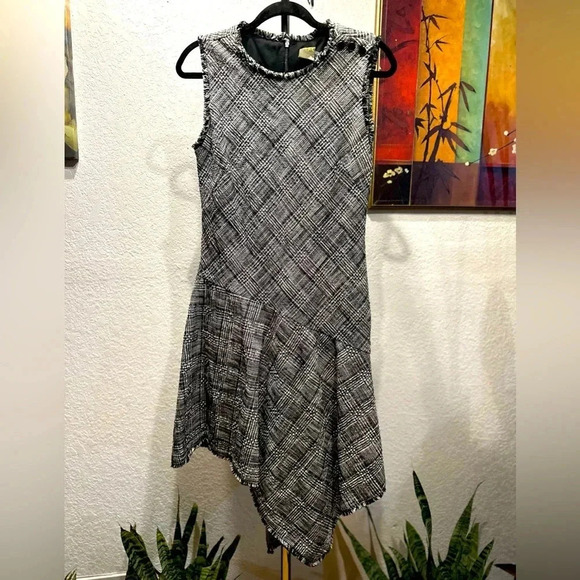 Taylor Women's Plaid Asymmetrical Hem A Line Dress White Size 8 - Picture 3 of 16